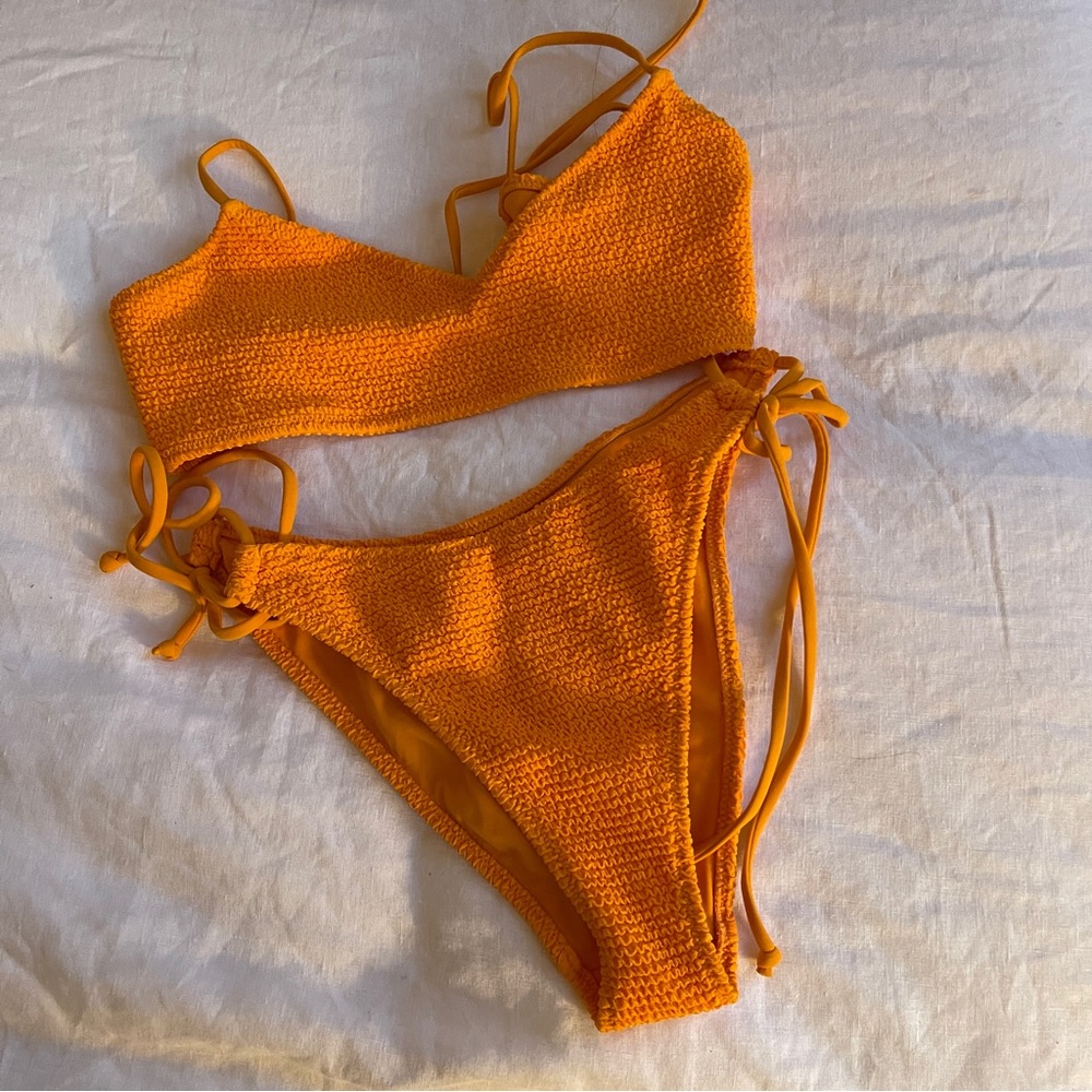 PAC SUN SUNSHINE 🌞 YELLOW SQUIGGLE BIKINI SET / small/medium